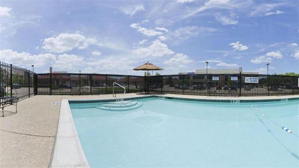 Holiday Inn Express Hotel & Suites Plano West - Frisco By Ihg Exterior foto